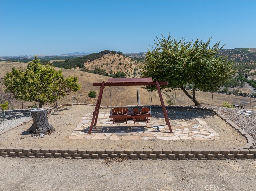 2255 Lothar Lane Templeton, CA 93465 - Photo 26 of 41 a view of a swimming pool with a yard