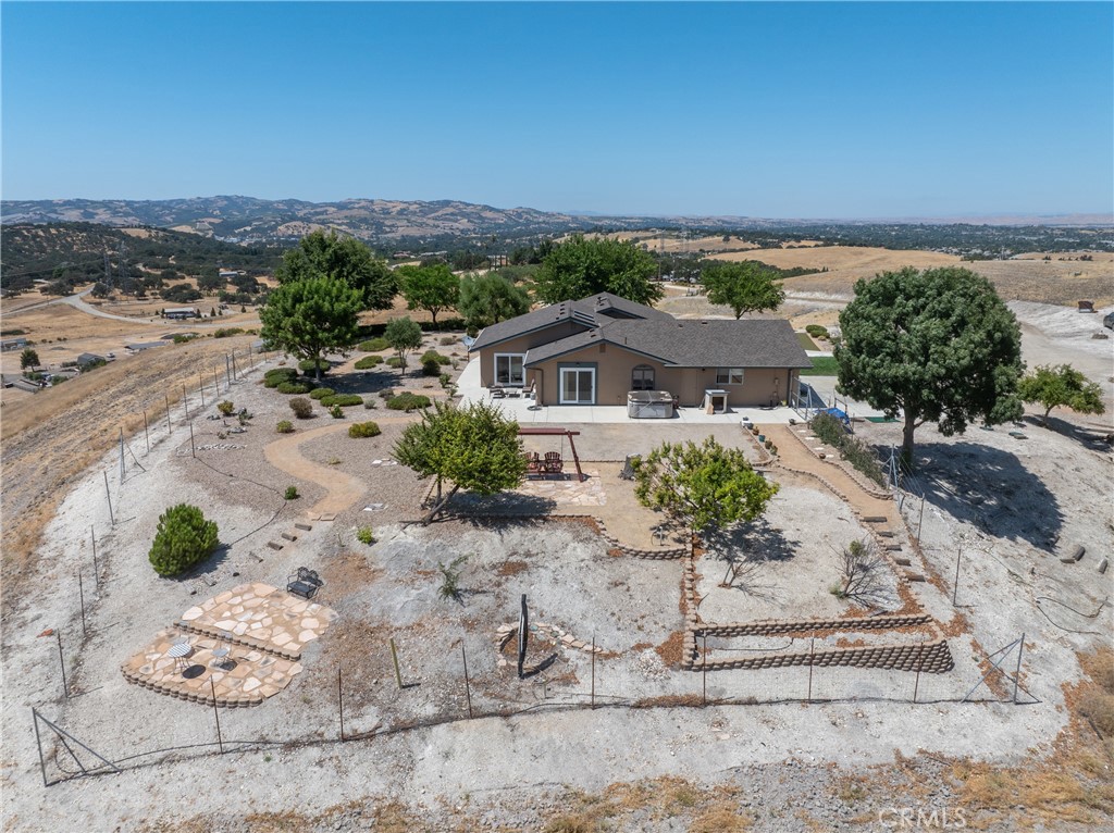 2255 Lothar Lane Templeton, CA 93465 - Photo 32 of 41 an aerial view of a house with a yard