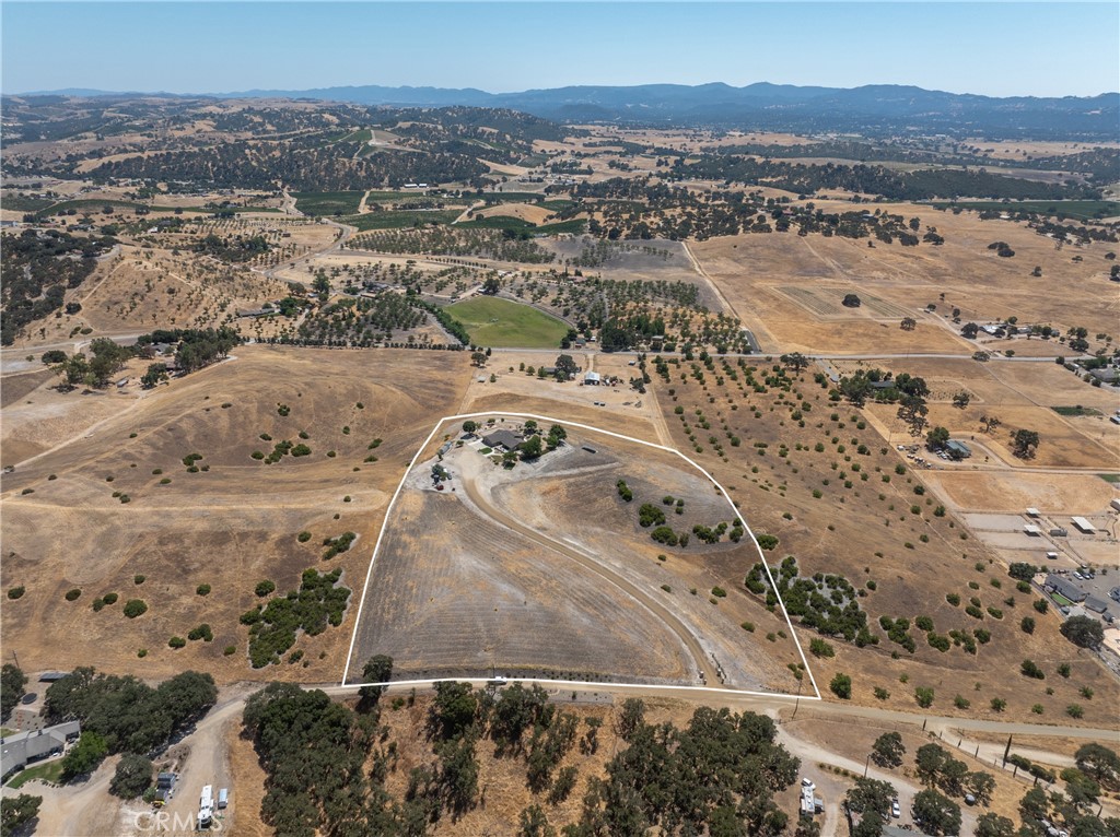 2255 Lothar Lane Templeton, CA 93465 - Photo 38 of 41 an aerial view of a house