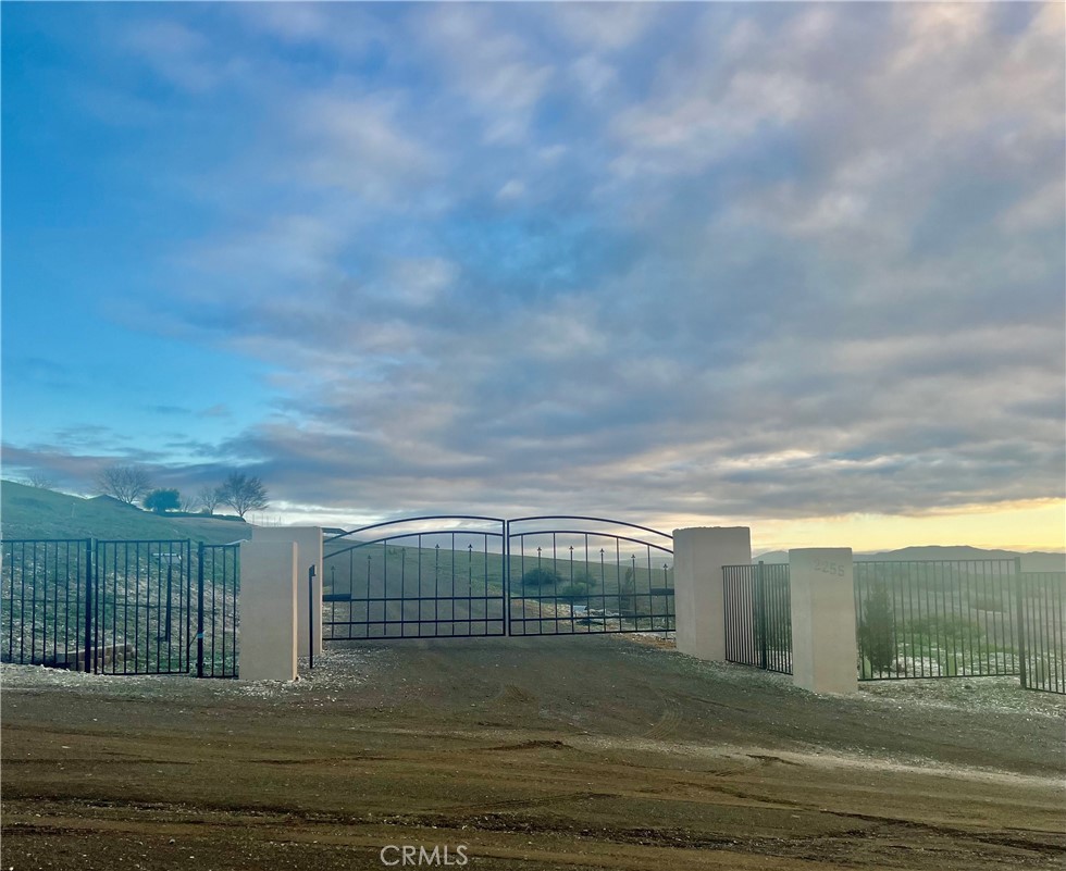 2255 Lothar Lane Templeton, CA 93465 - Photo 4 of 41 a view of a terrace