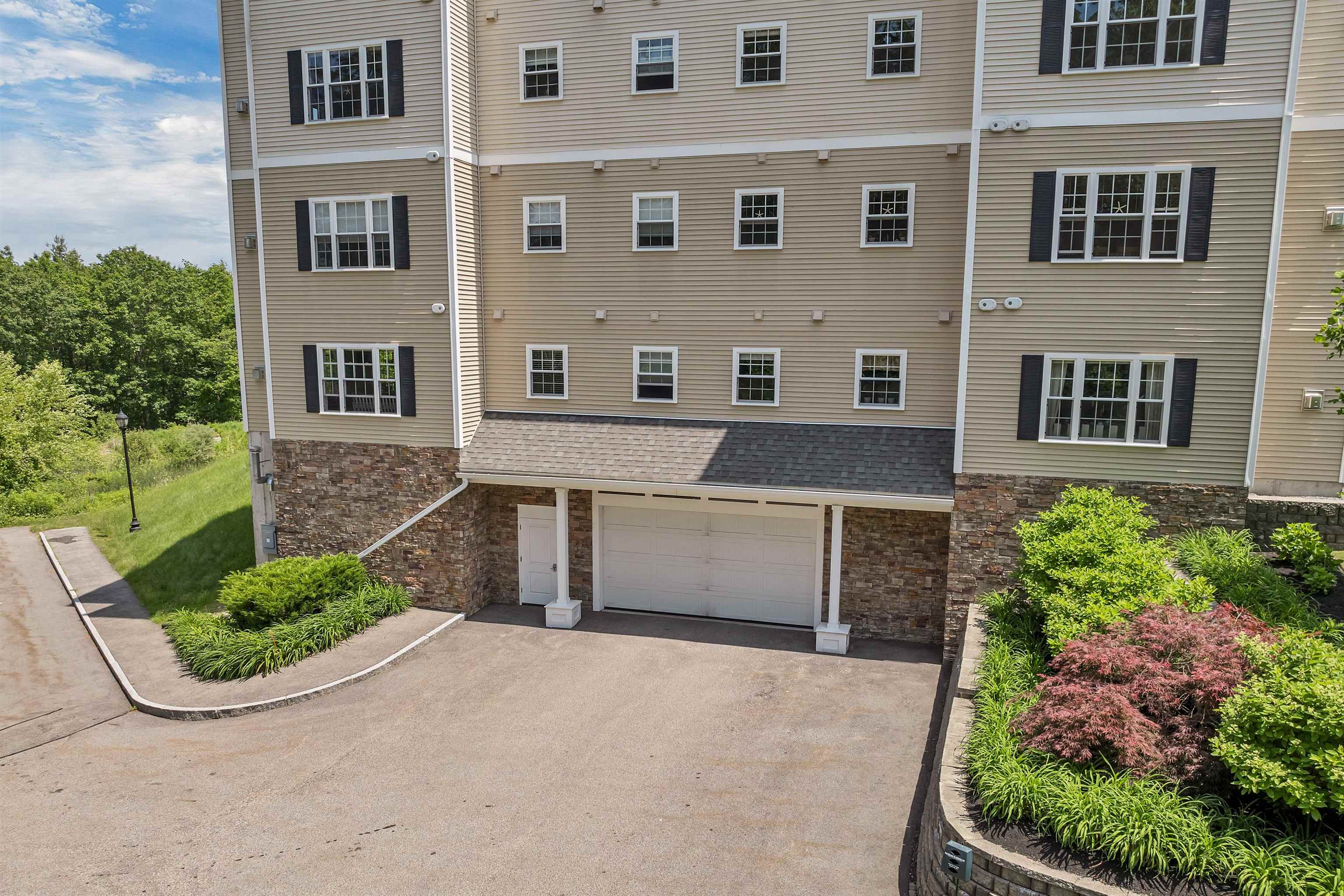61 Acadia Lane, Unit 107 Exeter, NH 03833 - Photo 29 of 40