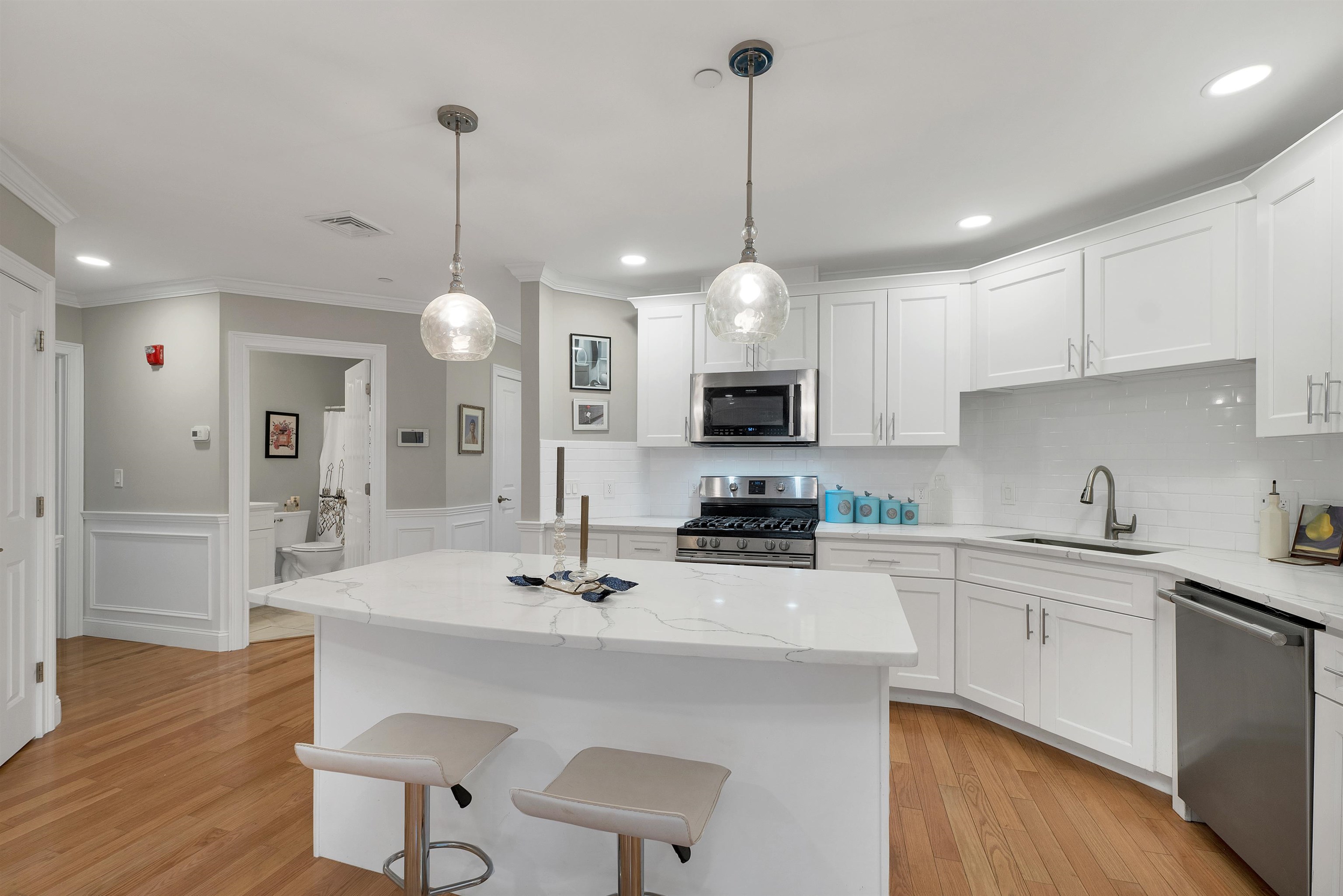 61 Acadia Lane, Unit 107 Exeter, NH 03833 - Photo 7 of 40