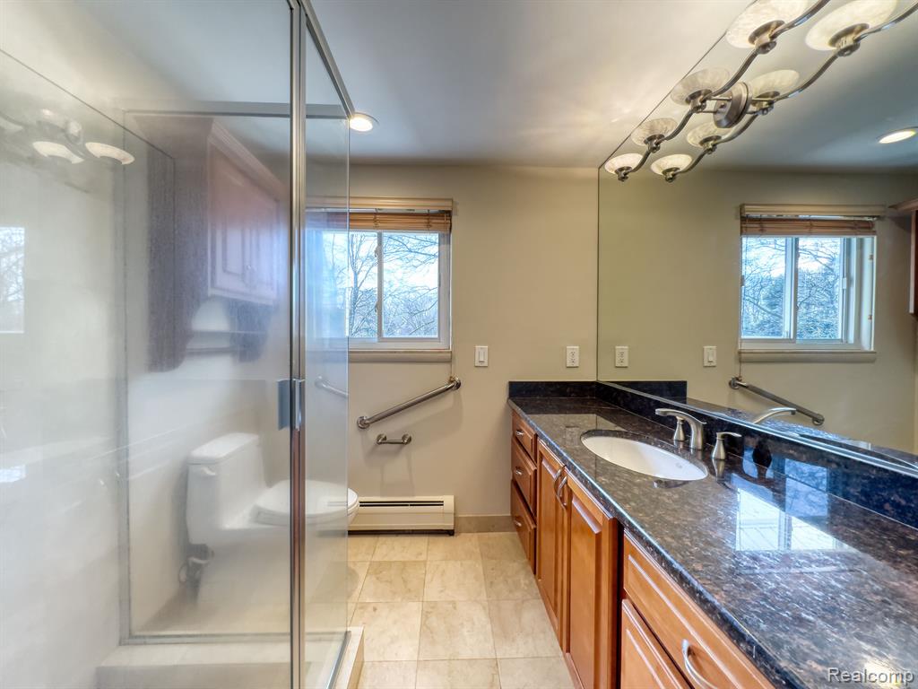 723 Foxhall Road Bloomfield Hills, MI 48304 - Photo 22 of 37