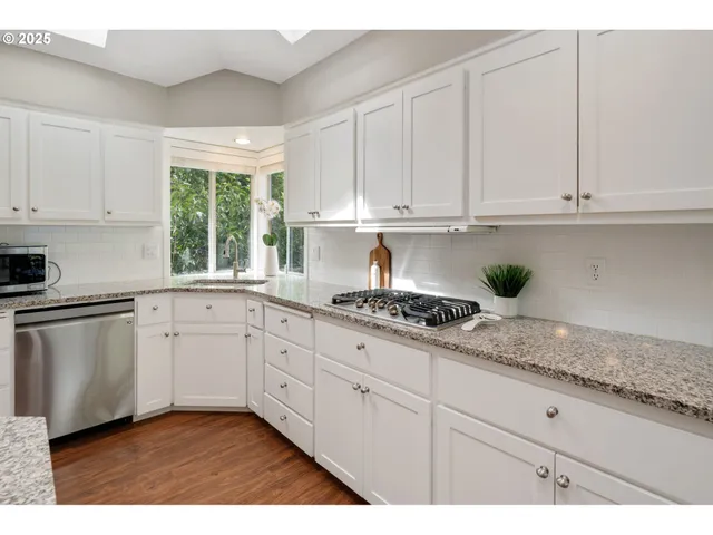 $959,000 | 7766 Southwest Bayberry Drive, Beaverton, OR 97007