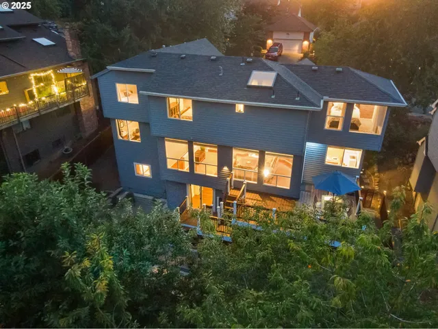 $959,000 | 7766 Southwest Bayberry Drive, Beaverton, OR 97007