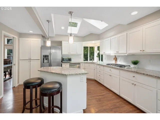 $959,000 | 7766 Southwest Bayberry Drive, Beaverton, OR 97007