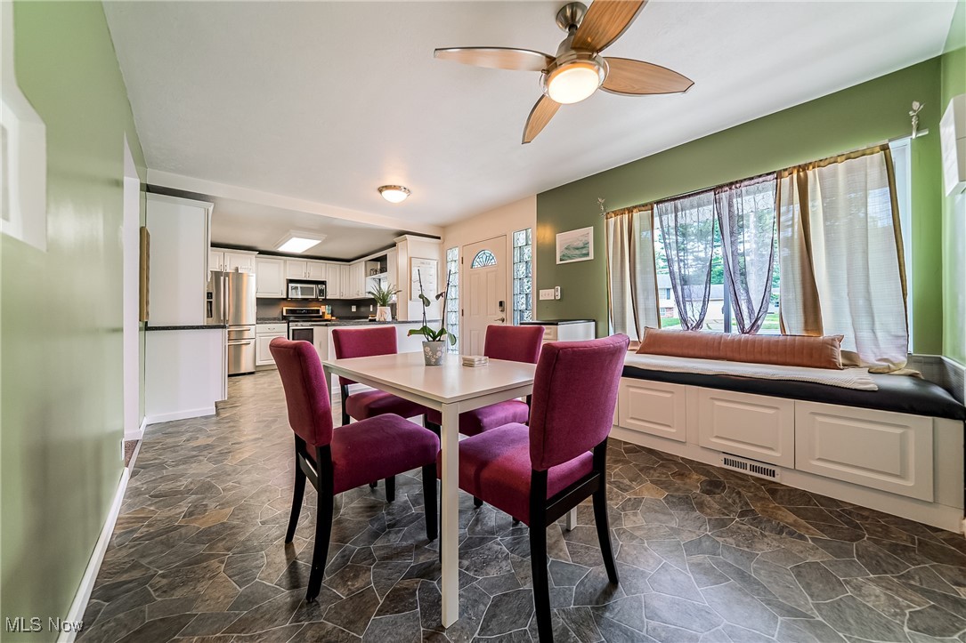 6873 Lake Road Madison, OH 44057 - Photo 7 of 29 Eat-in Kitchen breakfast area