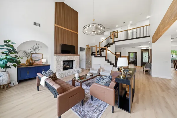 $950,000 | 295 Desert Willow Way, Austin, TX 78737