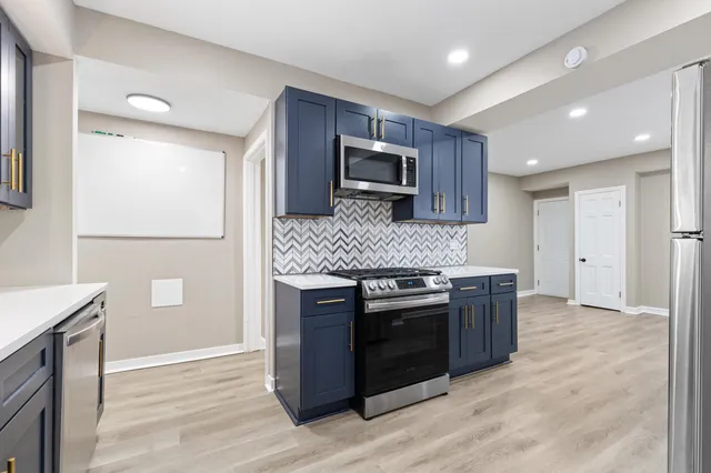 $2,200 | 4109 North 40th Street, Milwaukee, WI 53216