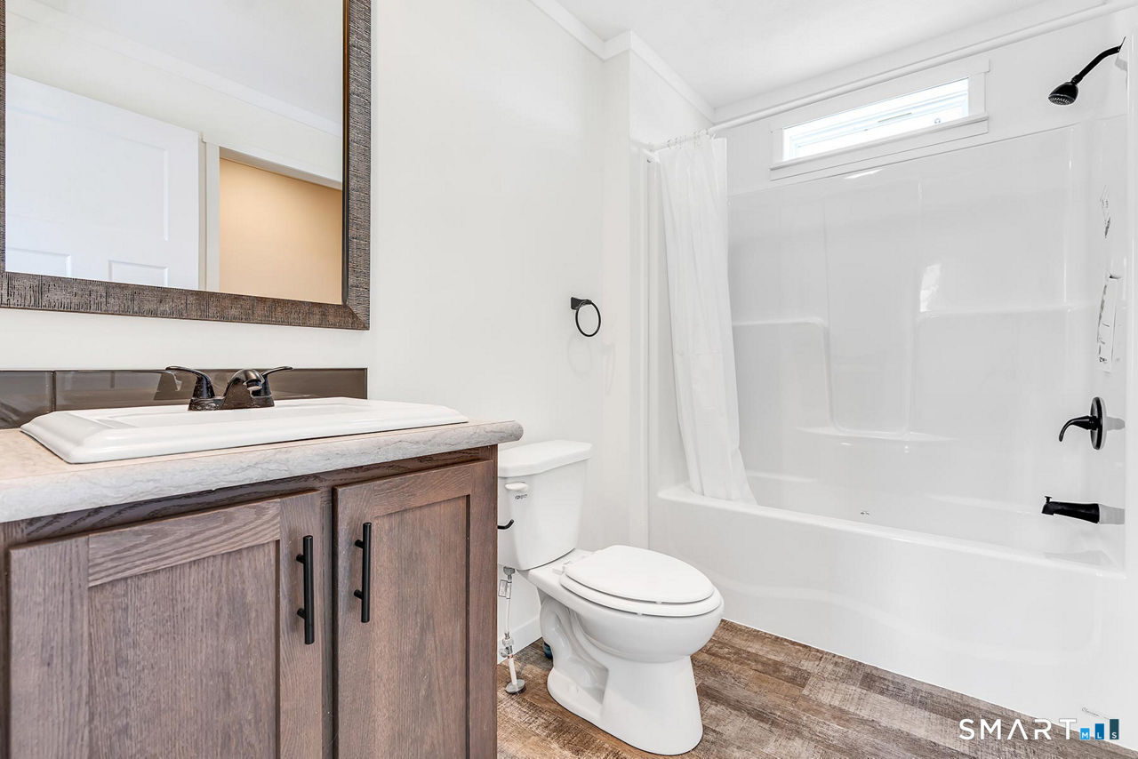 22 E Street Groton, CT 06340 - Photo 6 of 7