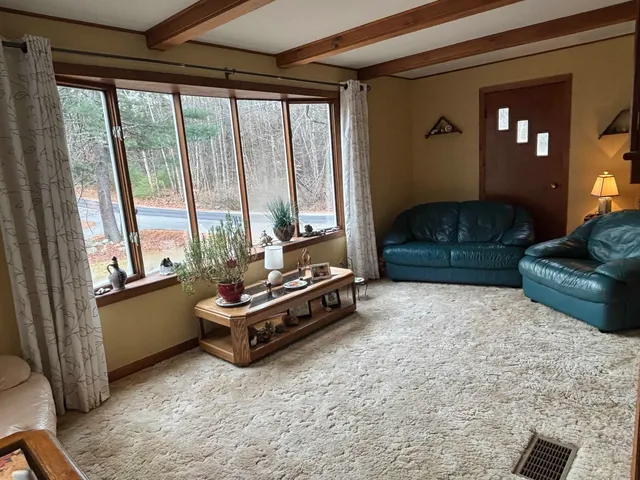 $399,900 | 500 East Dunbarton Road, Goffstown, NH 03045