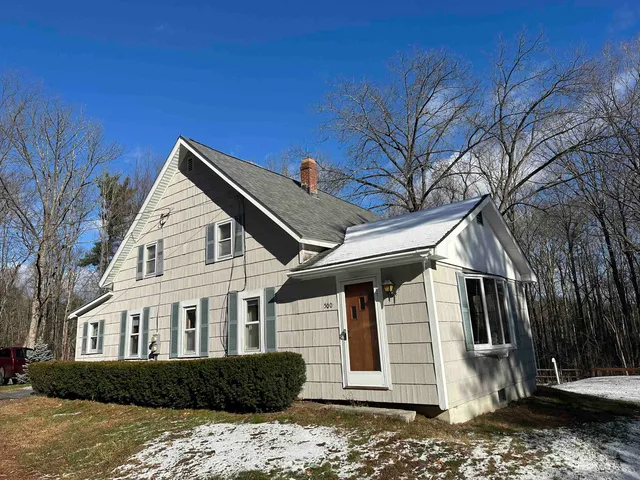 $399,900 | 500 East Dunbarton Road, Goffstown, NH 03045
