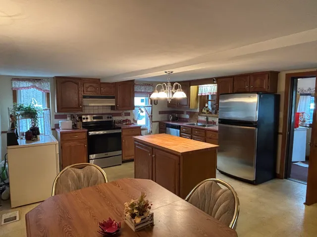 $399,900 | 500 East Dunbarton Road, Goffstown, NH 03045