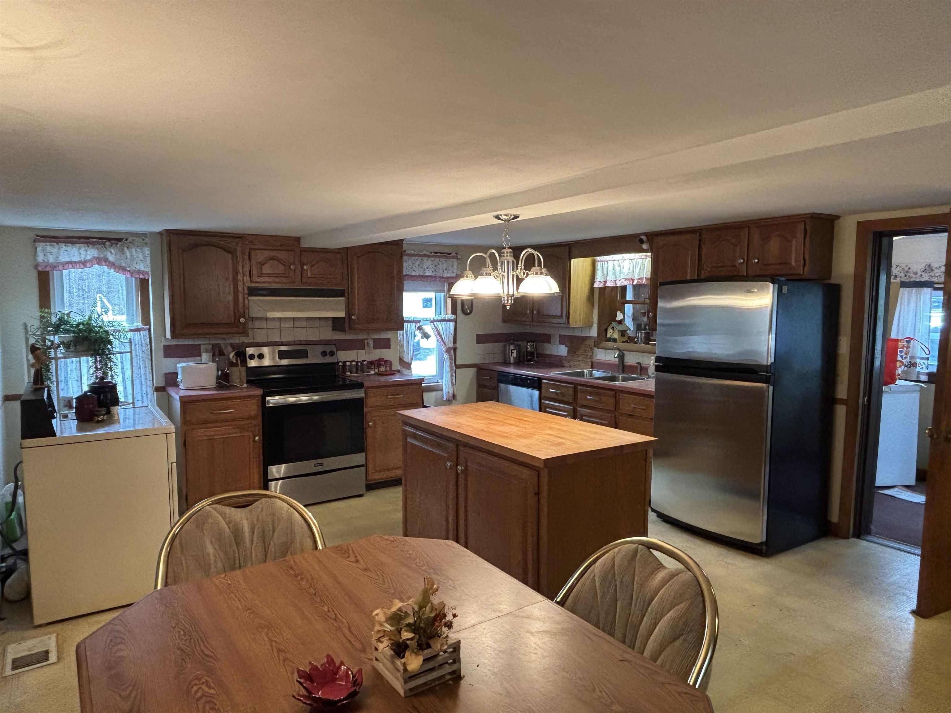 500 East Dunbarton Road Goffstown, NH 03045 - Photo 6 of 38