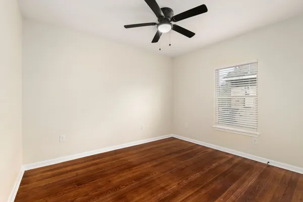 $2,500 | 102 East Val Verde Street, Brenham, TX 77833