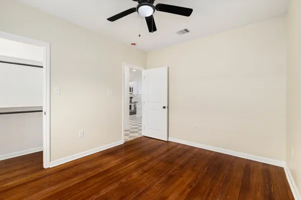$2,500 | 102 East Val Verde Street, Brenham, TX 77833