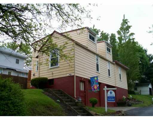613 Quarry Street Rochester, PA 15074 - Photo 1 of 1