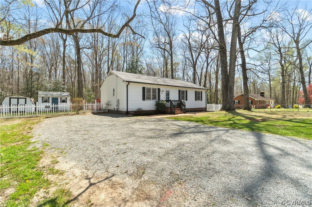 6509 Ware Road Quinton, VA 23141 - Photo 3 of 35 Gallery Image 3