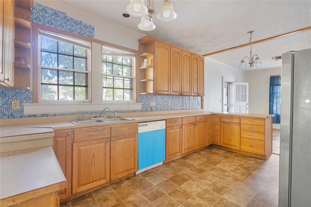 405 Richmond Road Rockingham, NC 28379 - Photo 5 of 13