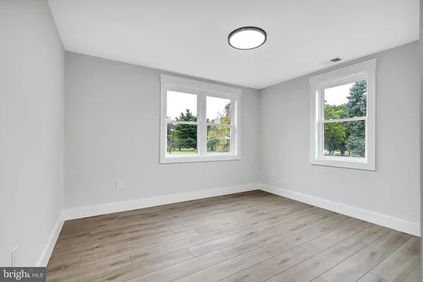 $1,595 | 6903 Dunmanway, Unit B, Dundalk, MD 21222