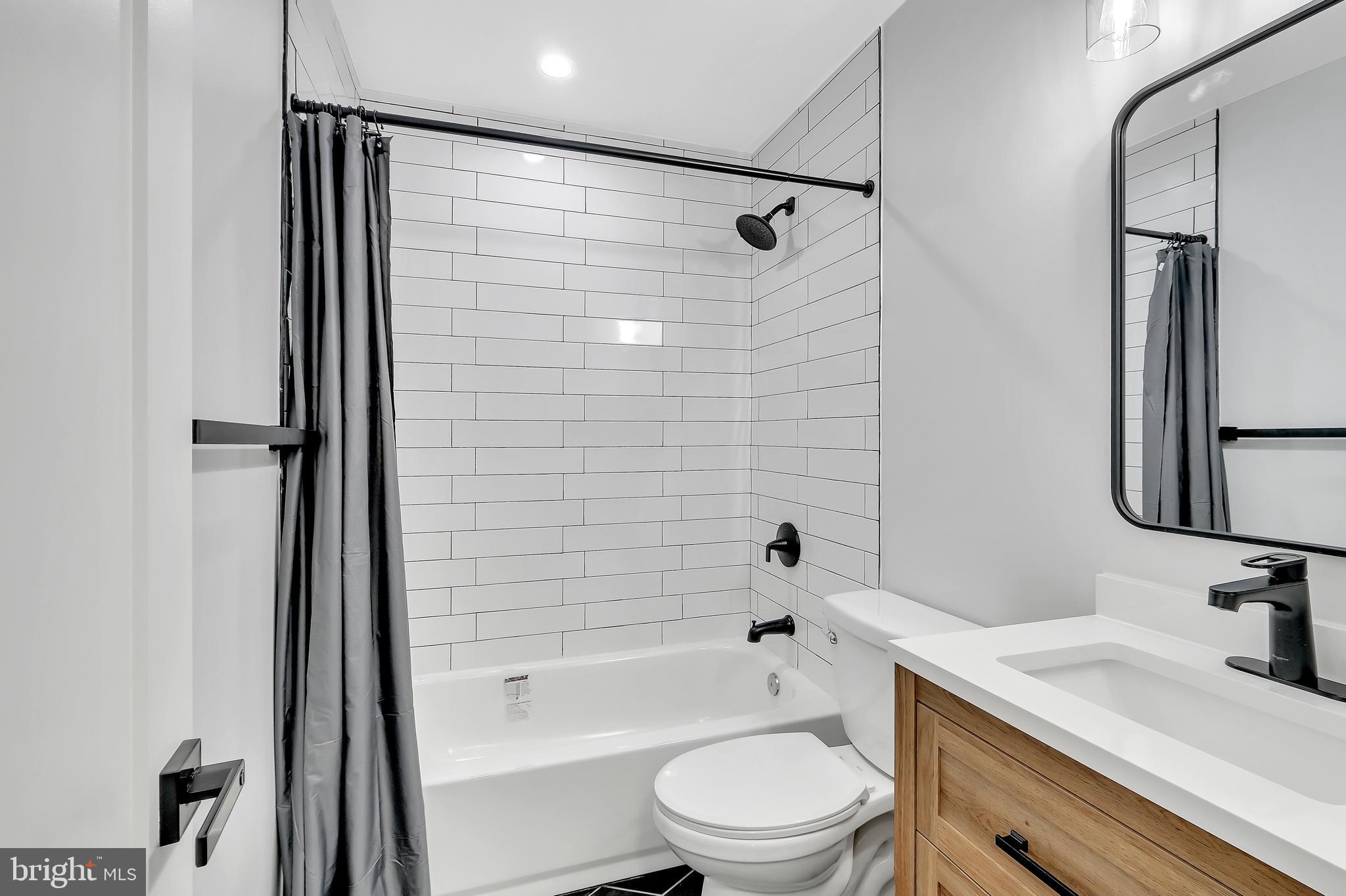 6903 Dunmanway, Unit B Dundalk, MD 21222 - Photo 22 of 35