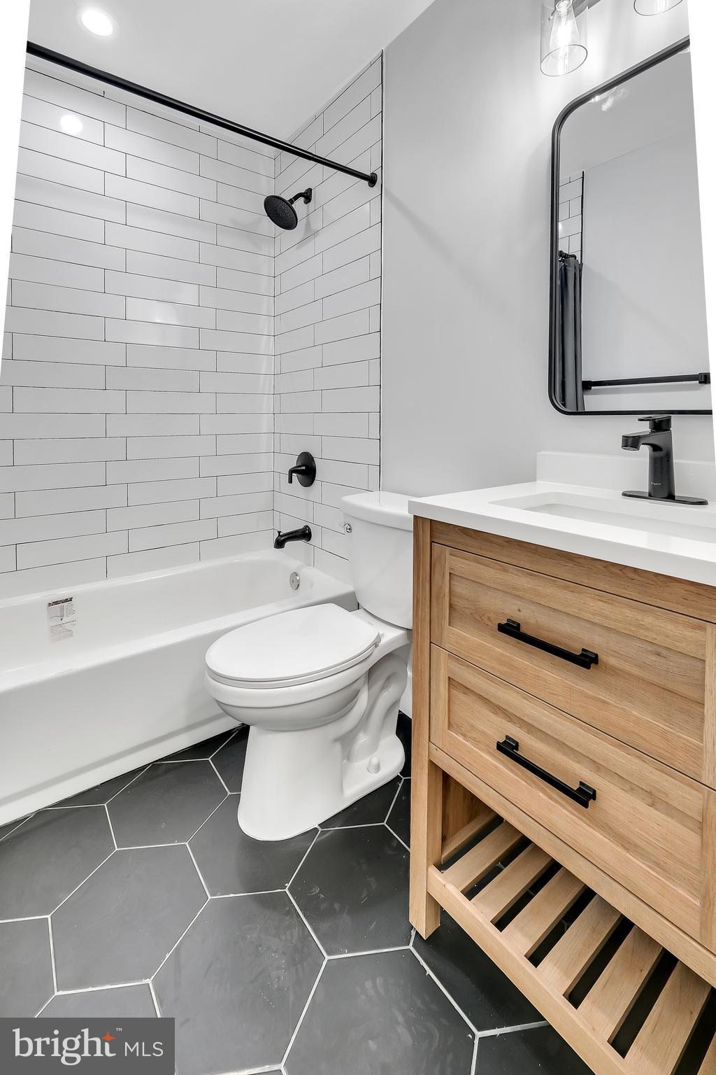 6903 Dunmanway, Unit B Dundalk, MD 21222 - Photo 24 of 35
