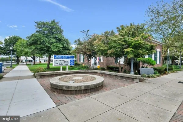 $1,595 | 6903 Dunmanway, Unit B, Dundalk, MD 21222