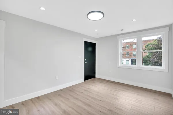 $1,595 | 6903 Dunmanway, Unit B, Dundalk, MD 21222