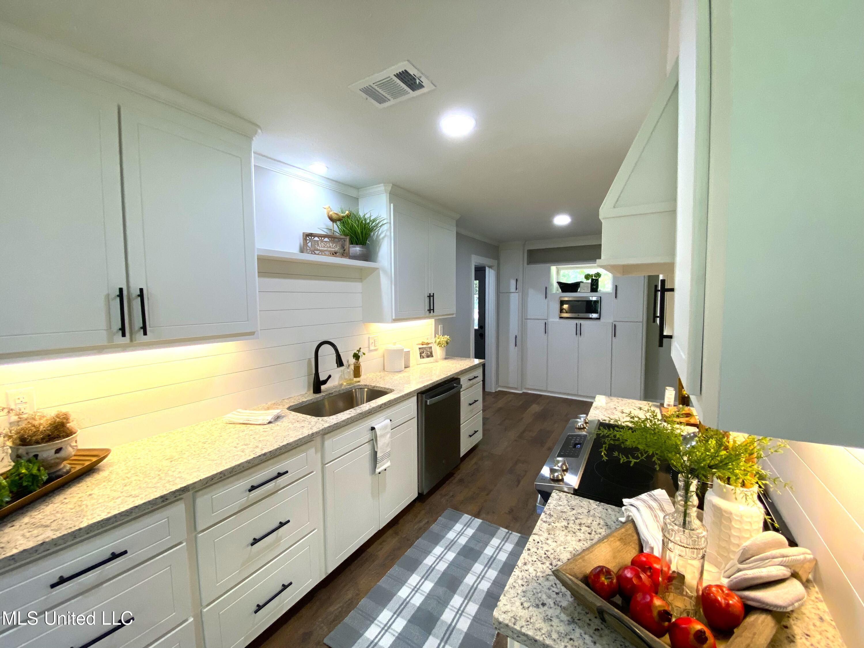 3553 McFarland Road Raymond, MS 39154 - Photo 12 of 47 KITCHEN 4