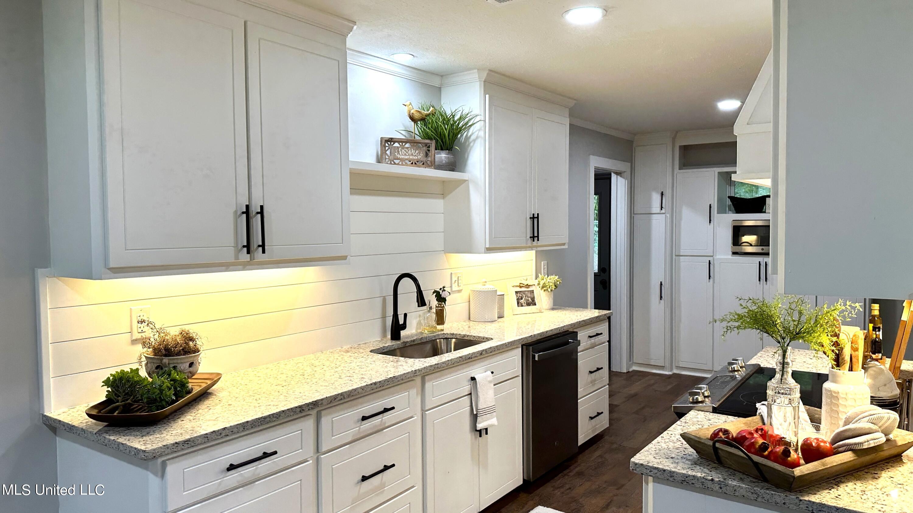 3553 McFarland Road Raymond, MS 39154 - Photo 9 of 47 KITCHEN