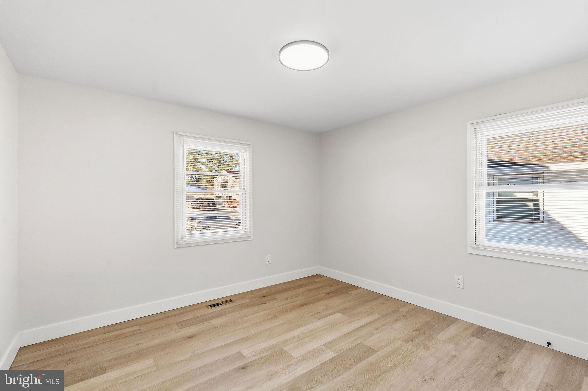 4 Hamilton Lane Willingboro, NJ 08046 - Photo 27 of 40