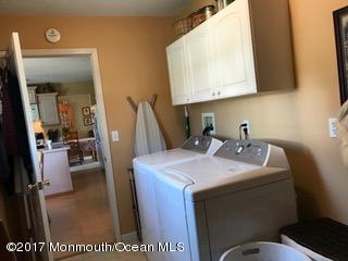 68 West Shenendoah Road Howell, NJ 07731 - Photo 12 of 31 Laundry/Mud Room