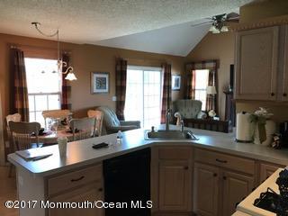 68 West Shenendoah Road Howell, NJ 07731 - Photo 5 of 31 Eat In Kitchen