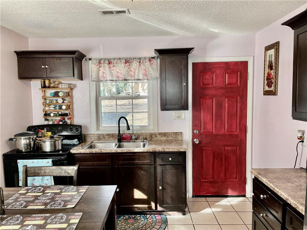 307 Hobson Street High Point, NC 27260 - Photo 3 of 17 Gallery Image 3