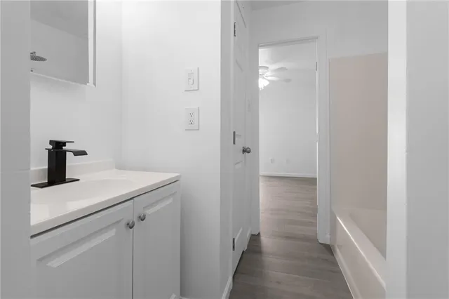 $1,310 | 717 Woodland Drive, Unit D, Laplace, LA 70068