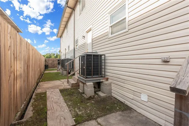 $1,310 | 717 Woodland Drive, Unit D, Laplace, LA 70068