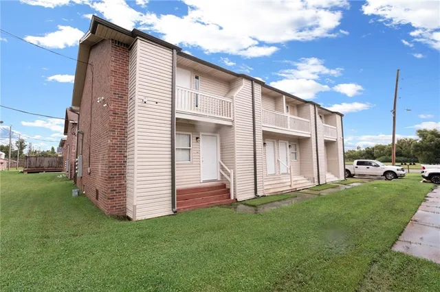 $1,310 | 717 Woodland Drive, Unit D, Laplace, LA 70068