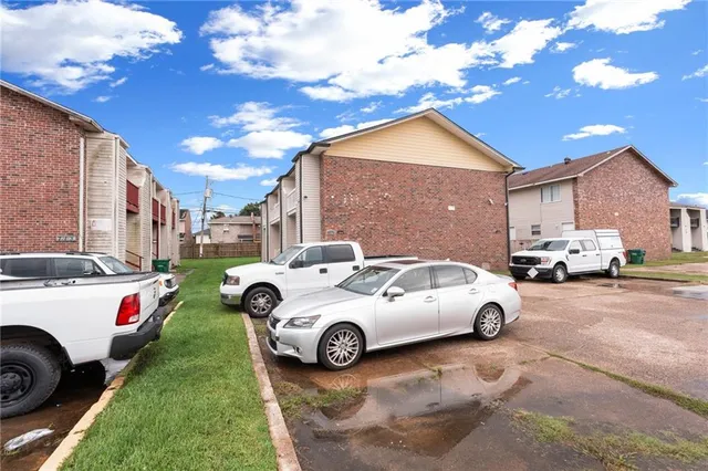 $1,310 | 717 Woodland Drive, Unit D, Laplace, LA 70068