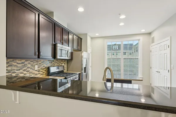 $384,900 | 10510 Sablewood Drive, Unit 113, Raleigh, NC 27617