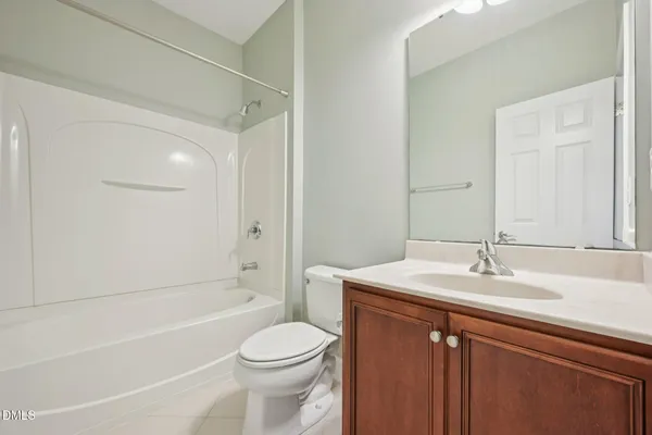 $384,900 | 10510 Sablewood Drive, Unit 113, Raleigh, NC 27617