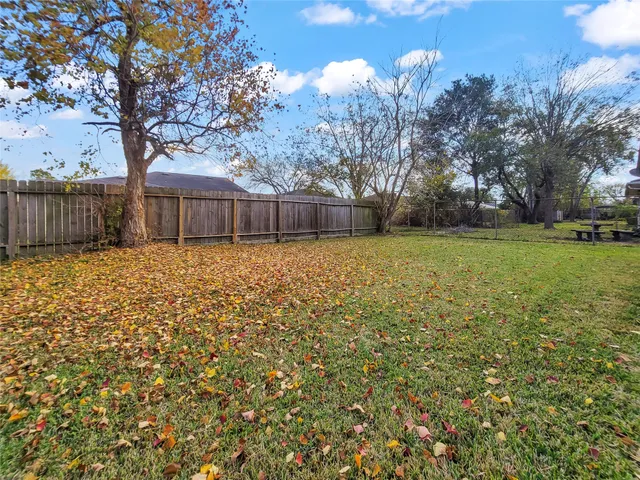 $1,700 | 12711 Greenshire Drive, Houston, TX 77048