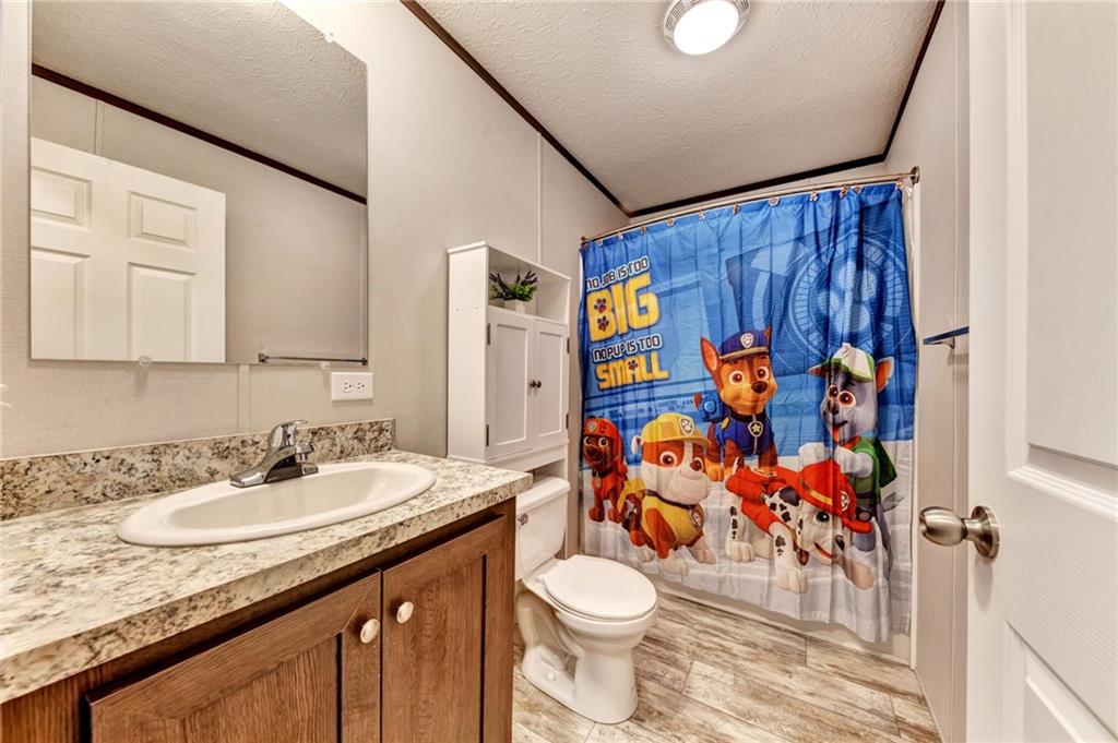 231 Falls Church Road Imperial, PA 15126 - Photo 11 of 13 Gallery Image 11