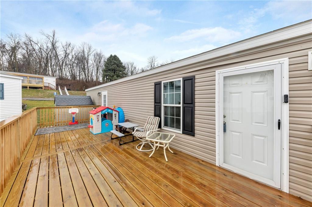 231 Falls Church Road Imperial, PA 15126 - Photo 2 of 13 Gallery Image 2
