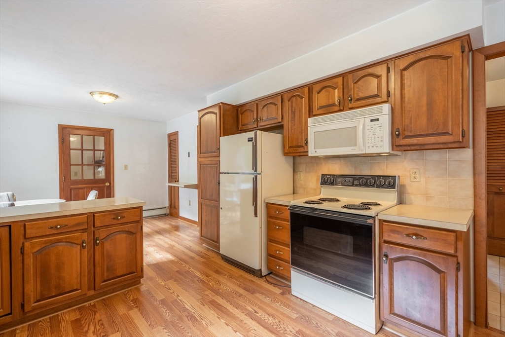7 Howe Road Spencer, MA 01562 - Photo 6 of 40 Gallery Image 6
