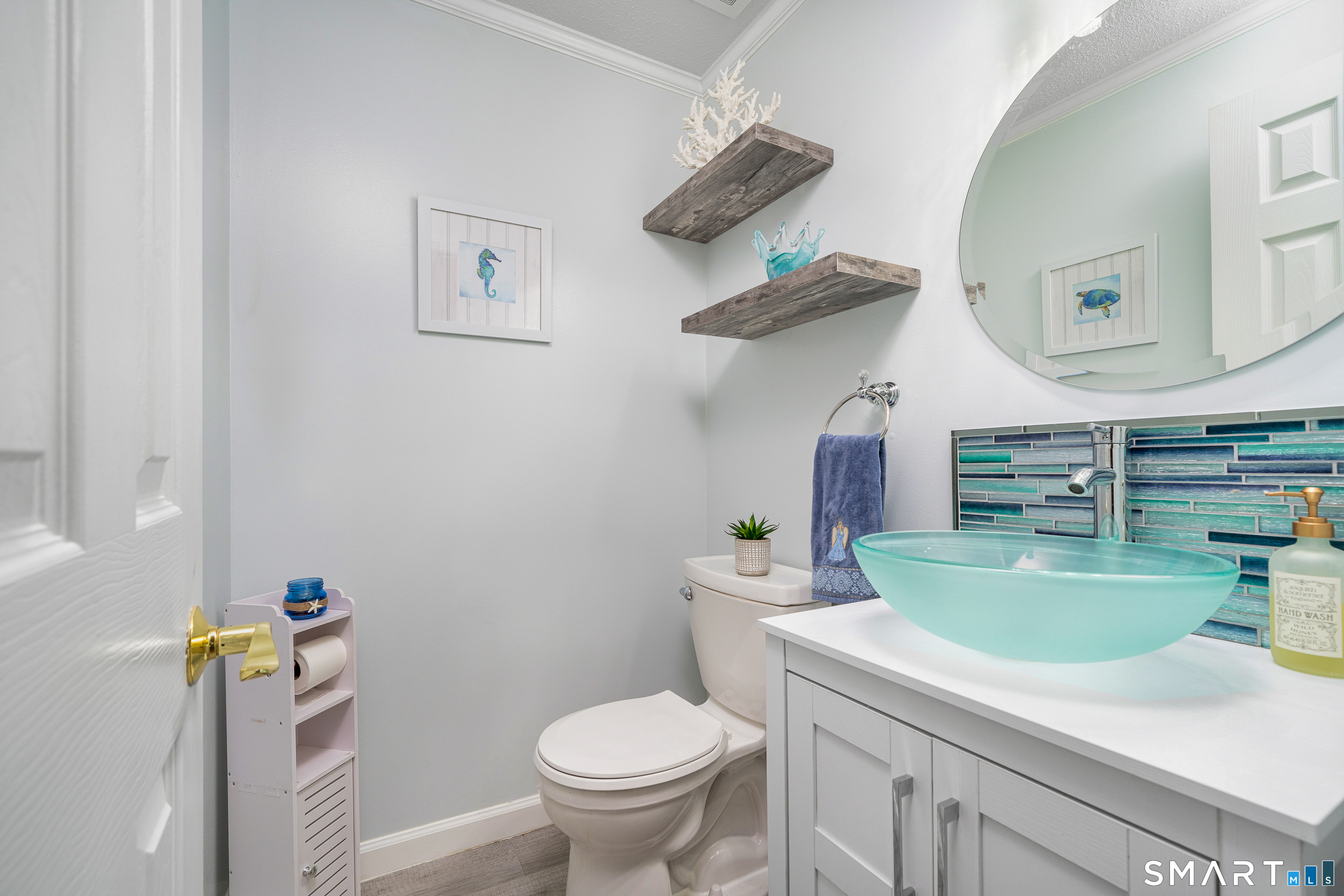 19 Tanner Crossing, Unit 19 Wethersfield, CT 06109 - Photo 18 of 40 1st Floor - Half Bathroom