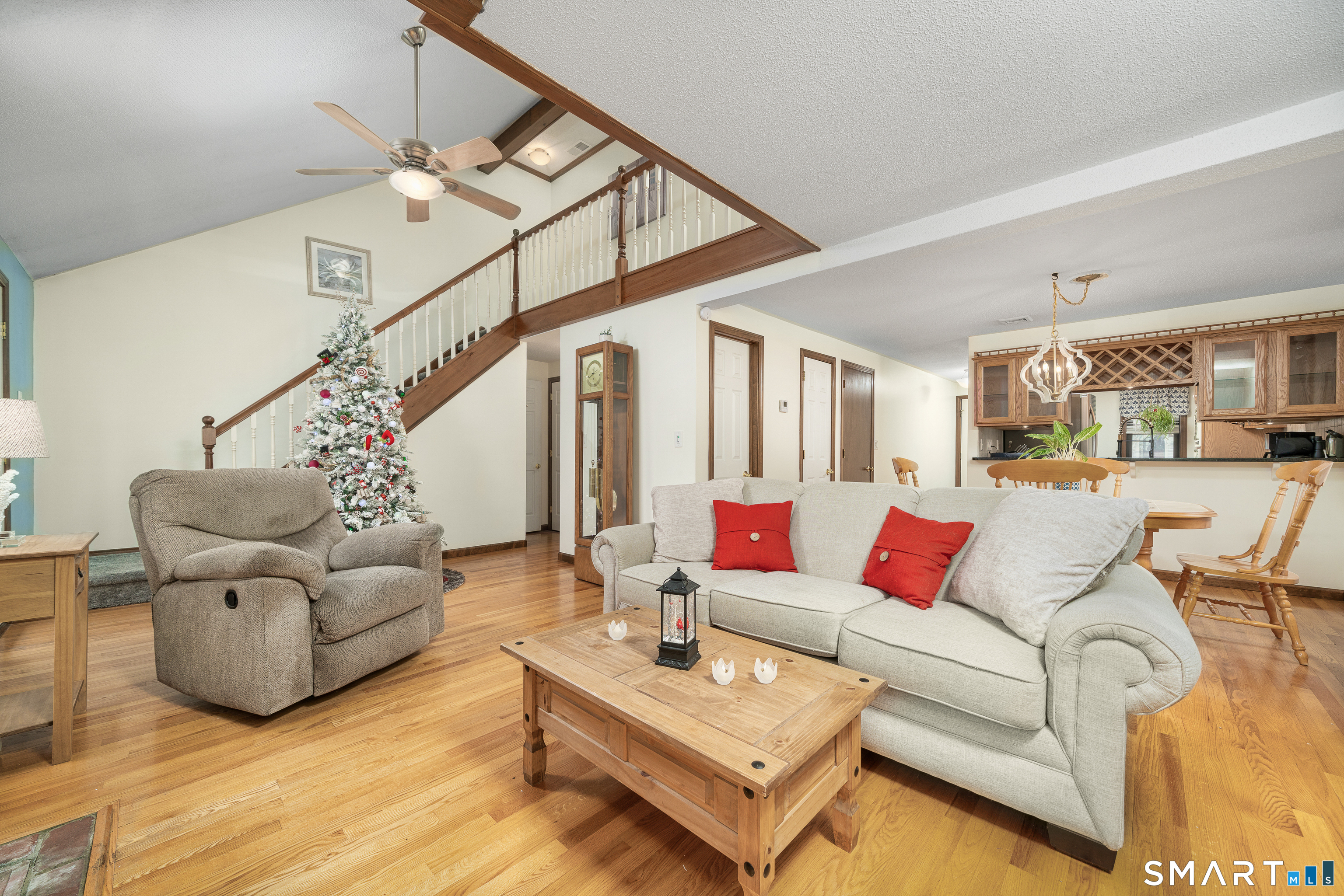 19 Tanner Crossing, Unit 19 Wethersfield, CT 06109 - Photo 5 of 40 1st Floor - Living Room w/gas Fireplace