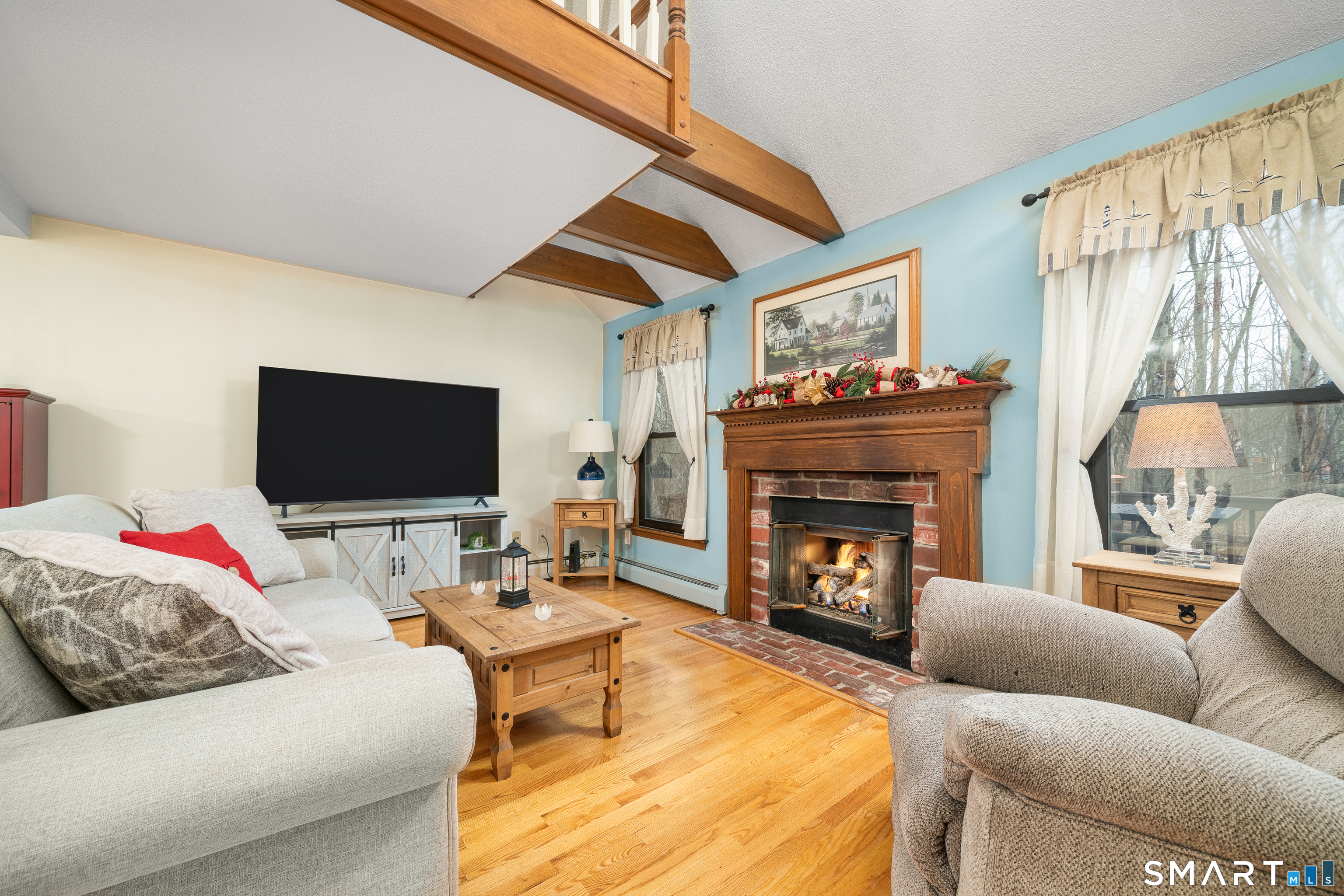 19 Tanner Crossing, Unit 19 Wethersfield, CT 06109 - Photo 7 of 40 1st Floor - Living Room w/gas Fireplace