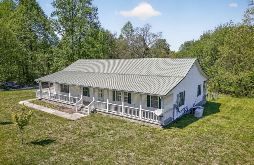 3209 Coal Bank Road Sparta, TN 38583 - Photo 1 of 9