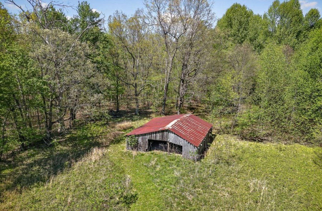 3209 Coal Bank Road Sparta, TN 38583 - Photo 6 of 9