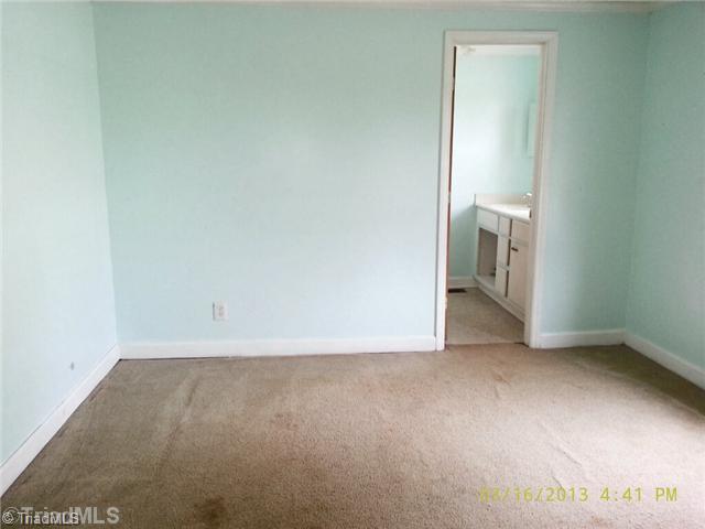 2669 Troxler Road Burlington, NC 27215 - Photo 4 of 7 2nd Bedroom.